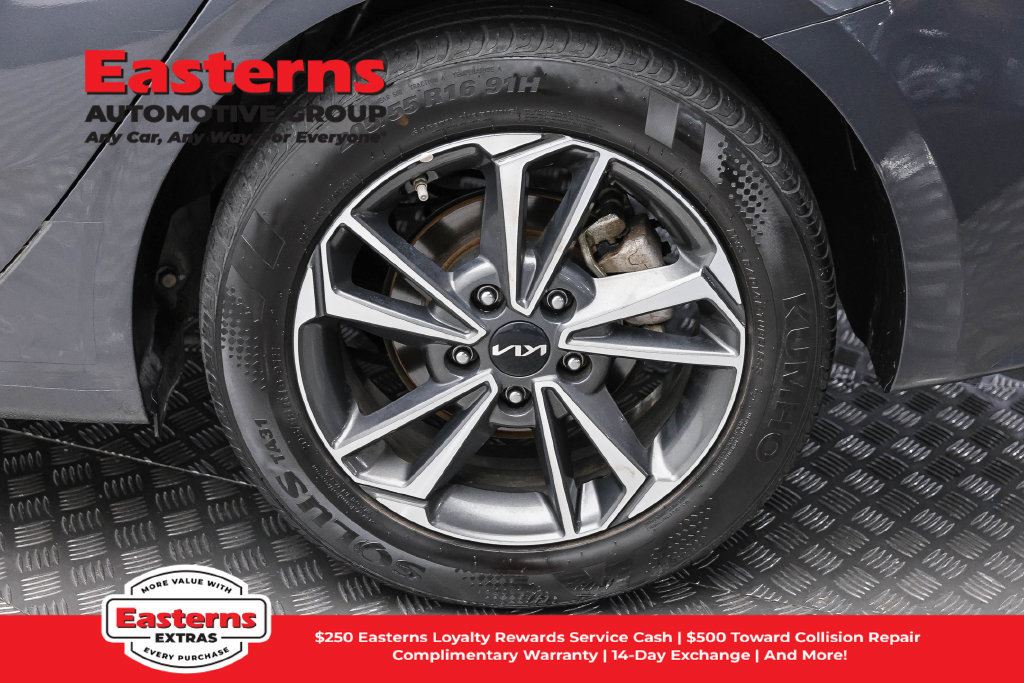 Used 2024 Kia Forte LXS FWD image 20