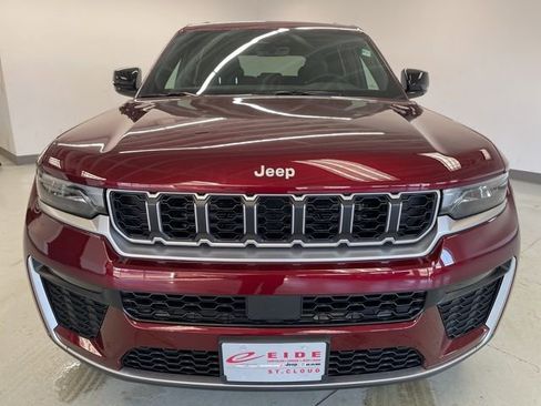 New 2026 Jeep Grand Cherokee Limited image 2