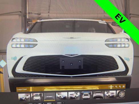 Certified 2025 Genesis GV60 Advanced image 2