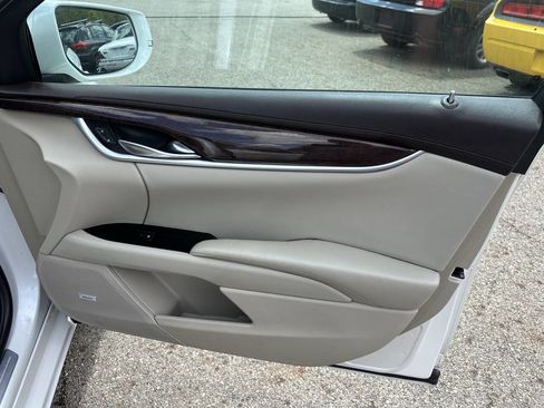 Used 2017 Cadillac XTS Luxury w/ Driver Awareness Package FWD image 23