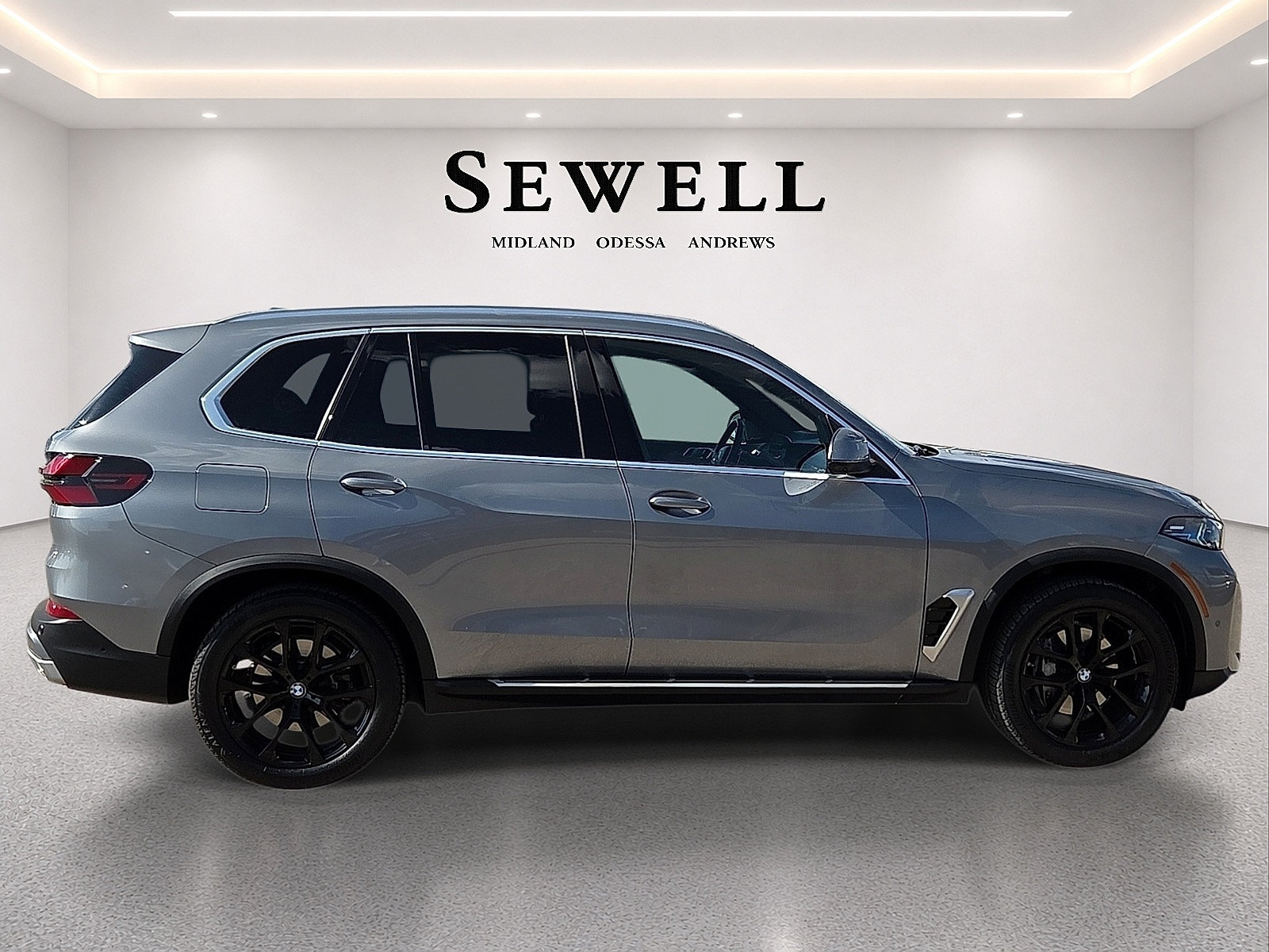 Used 2025 BMW X5 xDrive40i AWD/4WD image 5