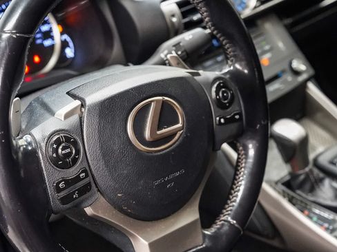 Used 2015 Lexus IS 250 RWD image 21