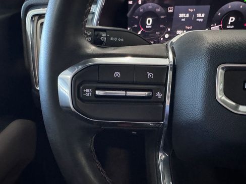 Certified 2023 GMC Canyon Denali AWD/4WD image 14
