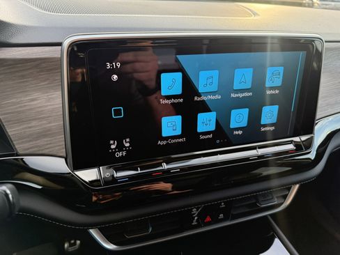 New 2026 Volkswagen Atlas SEL Premium R-Line image 17