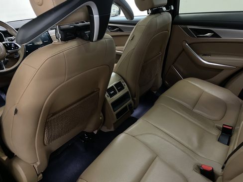 Used 2021 Jaguar F-PACE S image 23