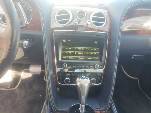 Used 2017 Bentley Continental GT image 4