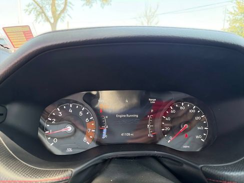 Used 2025 Jeep Compass Trailhawk AWD/4WD image 15