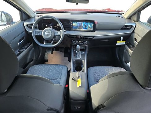 New 2026 Nissan Kicks SV w/ SV Premium Package FWD image 11