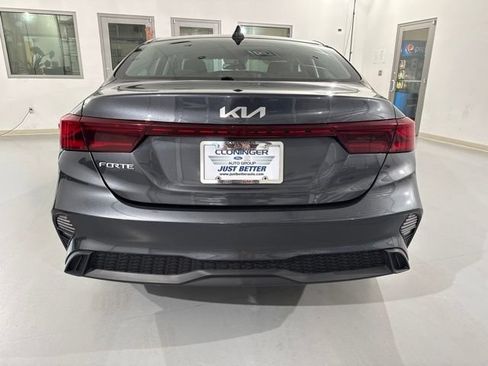 Used 2023 Kia Forte LXS FWD image 8