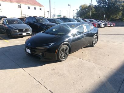 Used 2025 Toyota Prius LE