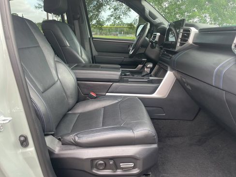 Used 2024 Toyota Tundra Platinum AWD/4WD image 17