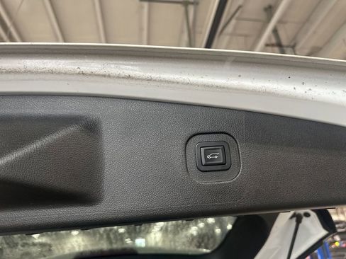 Used 2014 GMC Terrain SLT w/ Cargo Package AWD/4WD image 6