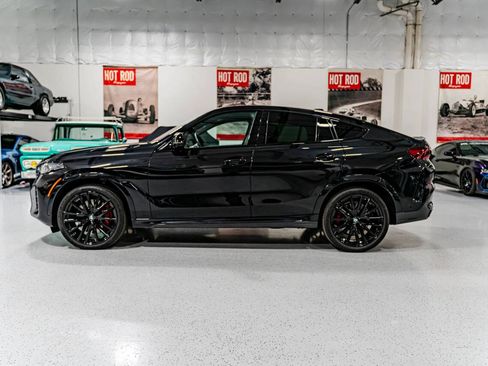 Used 2024 BMW X6 M60i AWD/4WD image 2