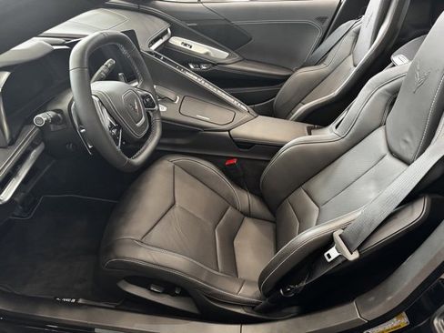 Used 2025 Chevrolet Corvette Stingray image 26