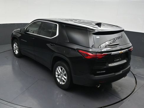 Used 2023 Chevrolet Traverse LS FWD image 22
