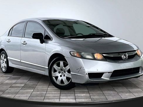Used 2010 Honda Civic LX image 3