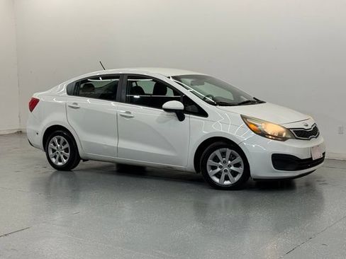 Used 2013 Kia Rio LX w/ PWR Pkg FWD image 2