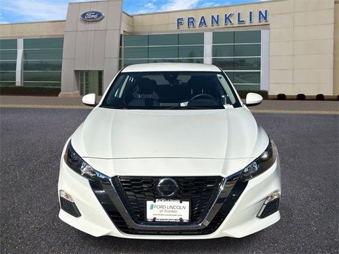Used 2022 Nissan Altima 2.5 S image 2
