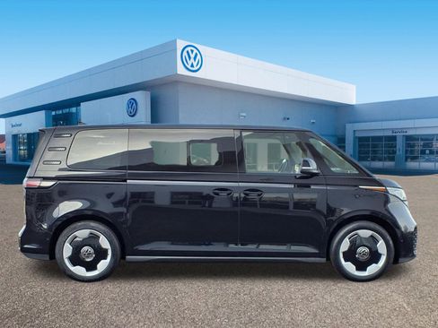 New 2025 Volkswagen ID. Buzz Pro S image 8