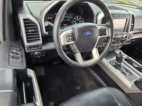 Used 2020 Ford F150 Lariat w/ Equipment Group 502A Luxury AWD/4WD image 13