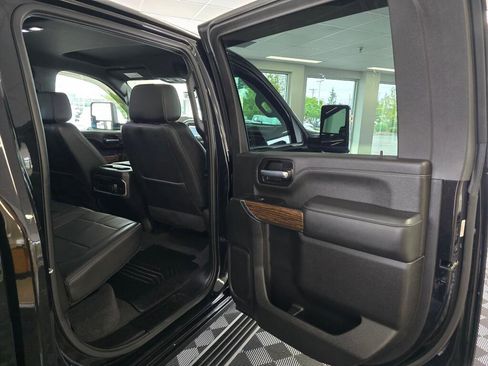 Used 2022 Chevrolet Silverado 3500 High Country w/ Z71 Off-Road Package AWD/4WD image 39