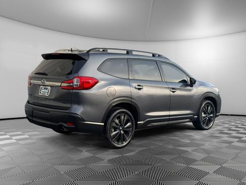 Used 2022 Subaru Ascent Onyx Edition image 4