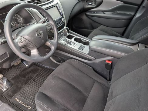 Used 2019 Nissan Murano SV w/ Premium Package image 14