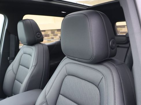 New 2026 Chevrolet Equinox LT w/ Convenience Package II FWD image 15