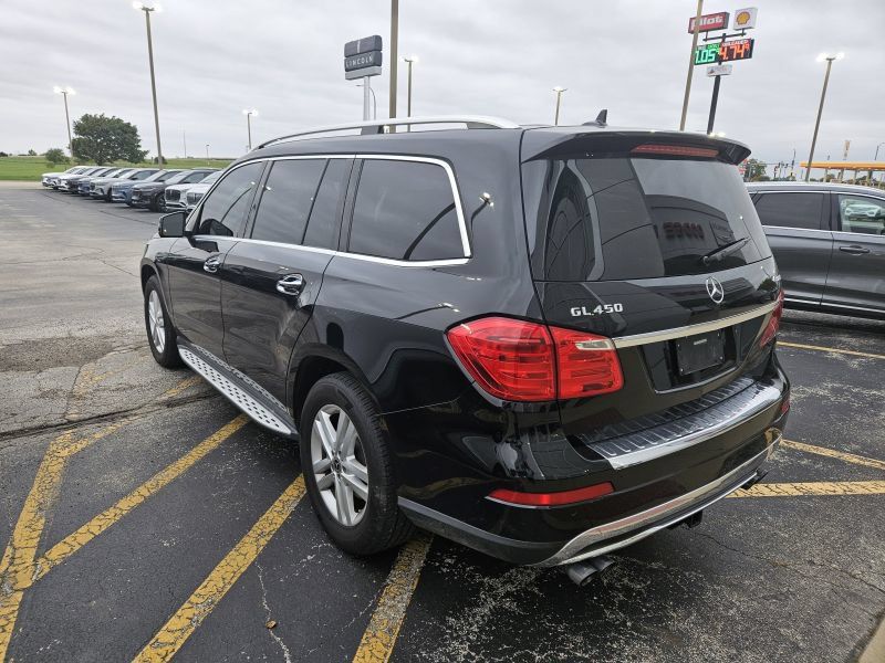 Used 2016 Mercedes-Benz GL 450 4MATIC image 3