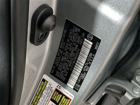 Used 2021 Toyota Camry SE w/ Convenience Package image 39