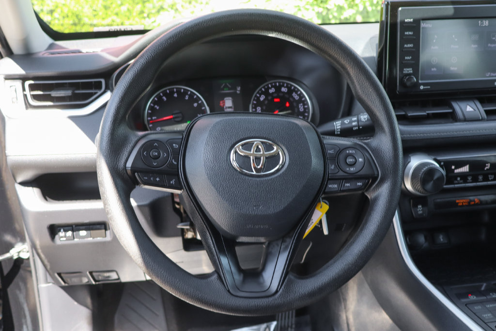 Used 2021 Toyota RAV4 LE w/ Carpet Mat Package (TMS) AWD/4WD image 22