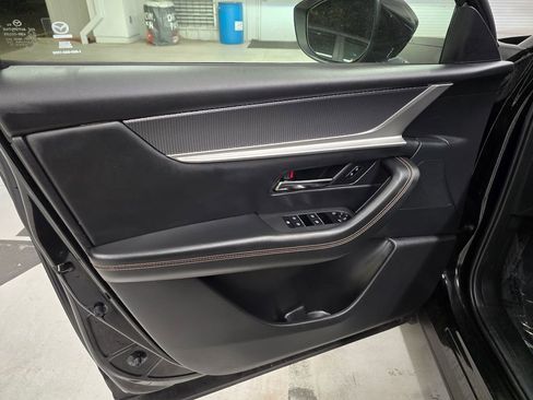 Used 2025 MAZDA CX-90 3.3 Turbo w/ Preferred Package image 13