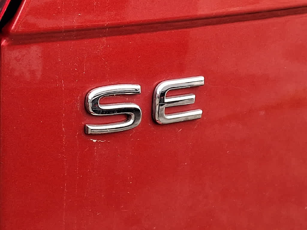 Used 2022 Volkswagen Tiguan SE AWD/4WD image 5