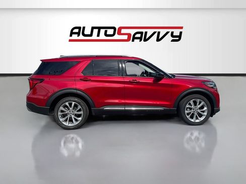 Used 2025 Ford Explorer Platinum w/ Ultimate Package AWD/4WD image 8
