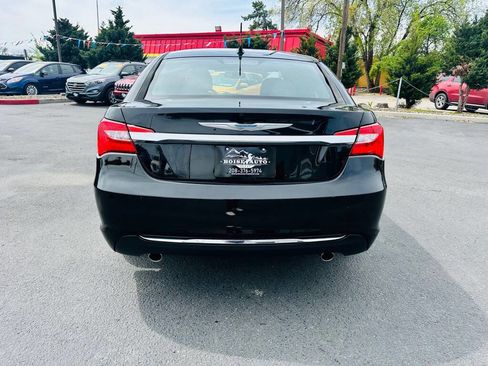 Used 2012 Chrysler 200 Touring image 6