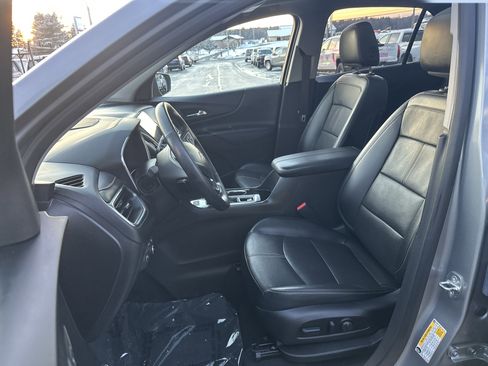Used 2023 Chevrolet Equinox Premier image 13