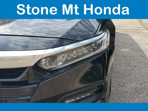 Used 2018 Honda Accord EX image 4