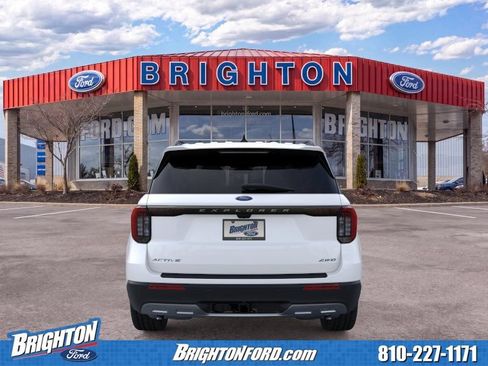 Used 2026 Ford Explorer Active w/ Active Comfort Package AWD/4WD image 8