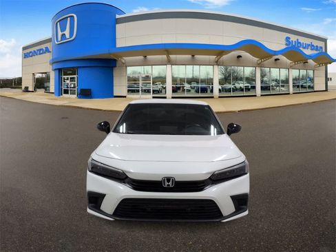 Used 2022 Honda Civic Sport image 3