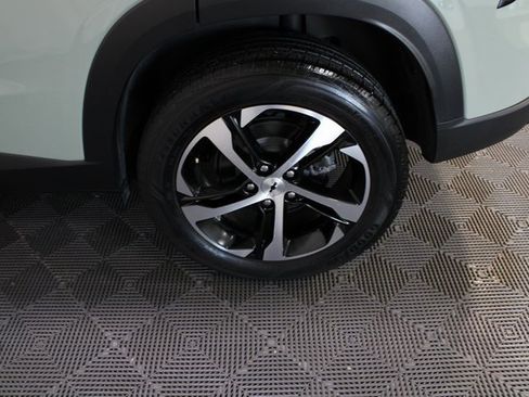 Used 2024 Chevrolet Trax RS w/ Driver Confidence Package image 20