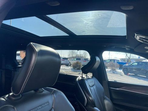 Used 2021 Jeep Grand Cherokee L Overland w/ Luxury Tech Group IV image 10