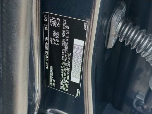 Used 2014 Volvo S60 T5 image 36