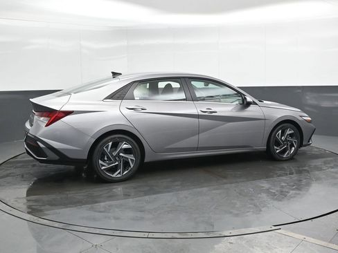 New 2026 Hyundai Elantra Limited w/ Cargo Package FWD image 2