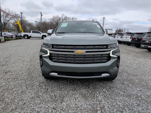Used 2023 Chevrolet Suburban Premier image 9