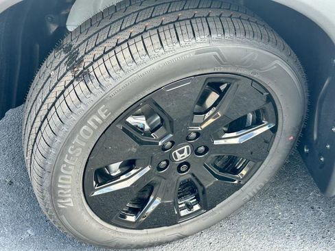 New 2026 Honda Pilot Black Edition image 21