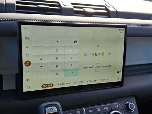 Certified 2025 Land Rover Defender 110 S image 23