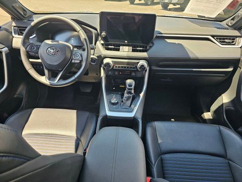 Used 2023 Toyota RAV4 XSE AWD/4WD image 25