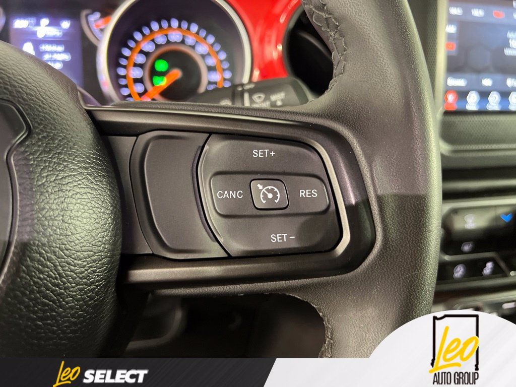 Used 2023 Jeep Gladiator Sport AWD/4WD image 21