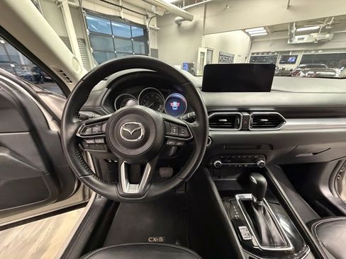 Used 2025 MAZDA CX-5 AWD 2.5 S w/ Preferred Package image 11
