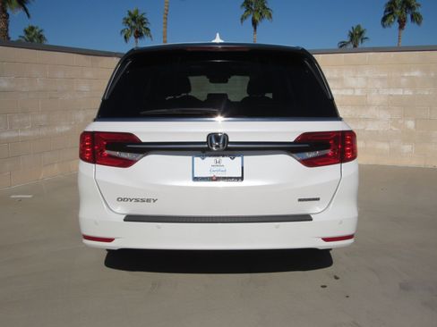 Used 2023 Honda Odyssey Touring image 7